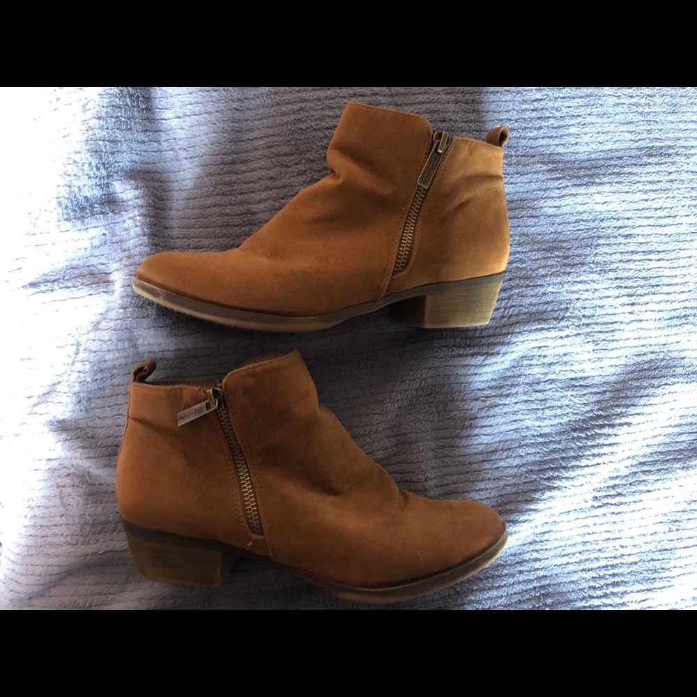 Women’s brown short heeled ankle boots